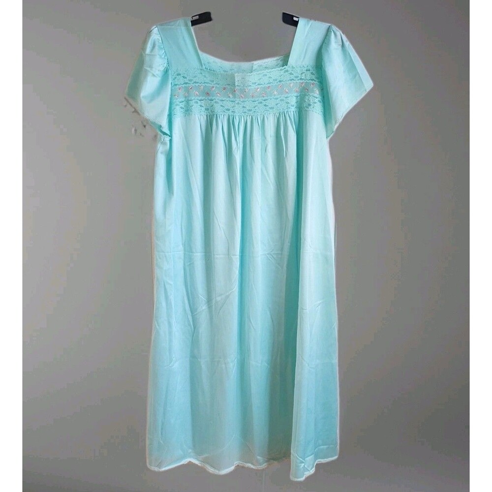 Vintage Vanity Fair Babydoll Nightgown – Size Large – Aqua Blue – 100% Nylon